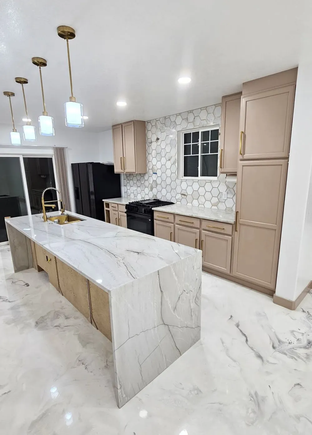 Transitional Kitchen Remodel by Holloway Custom Kitchen, Bath, and Basement Remodeling — Project 2 project photo
